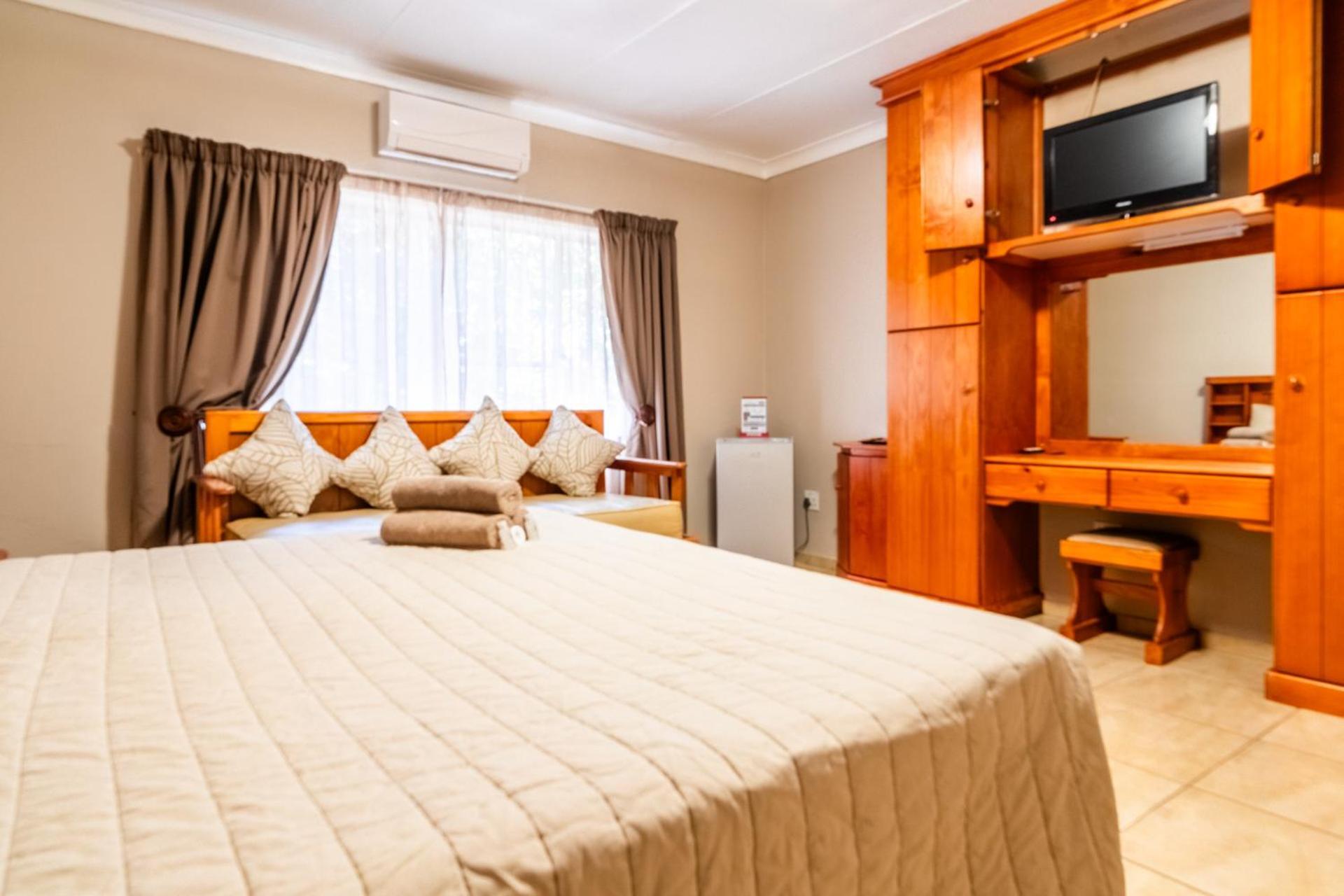 Atkv Klein-Kariba Hotel Bela-Bela Buitenkant foto