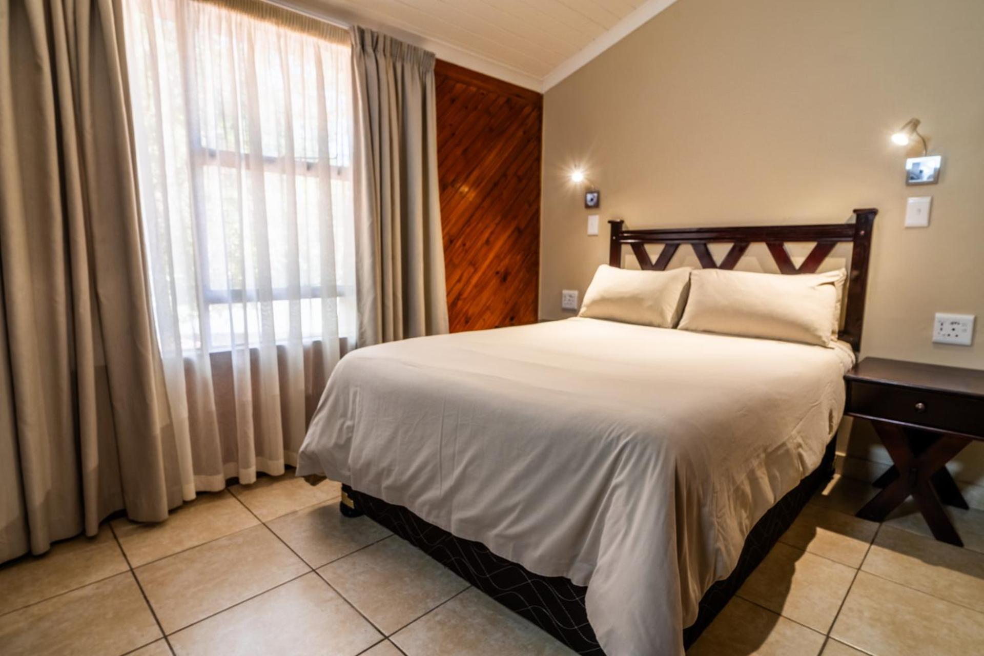 Atkv Klein-Kariba Hotel Bela-Bela Buitenkant foto