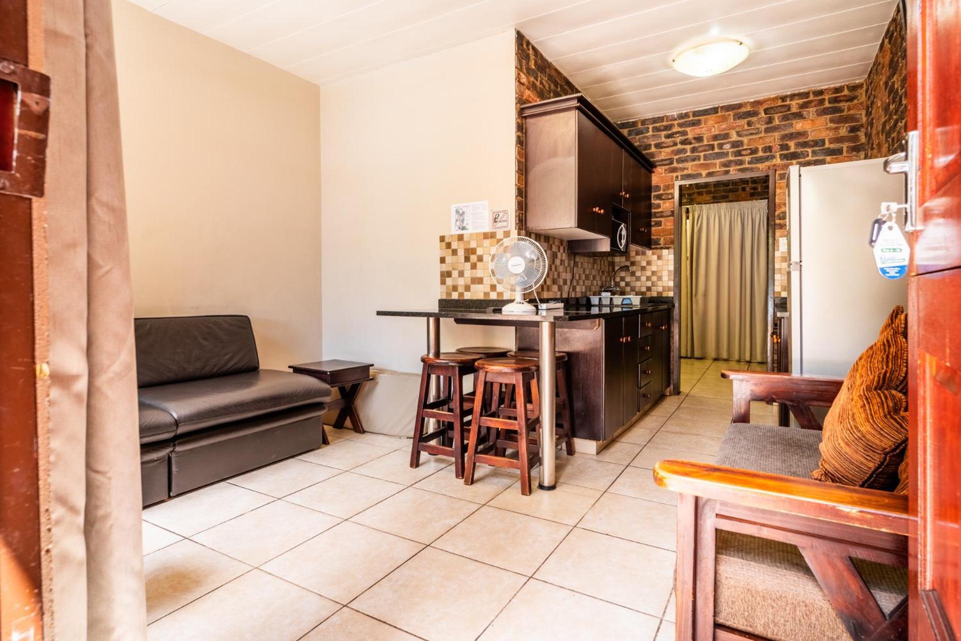 Atkv Klein-Kariba Hotel Bela-Bela Buitenkant foto