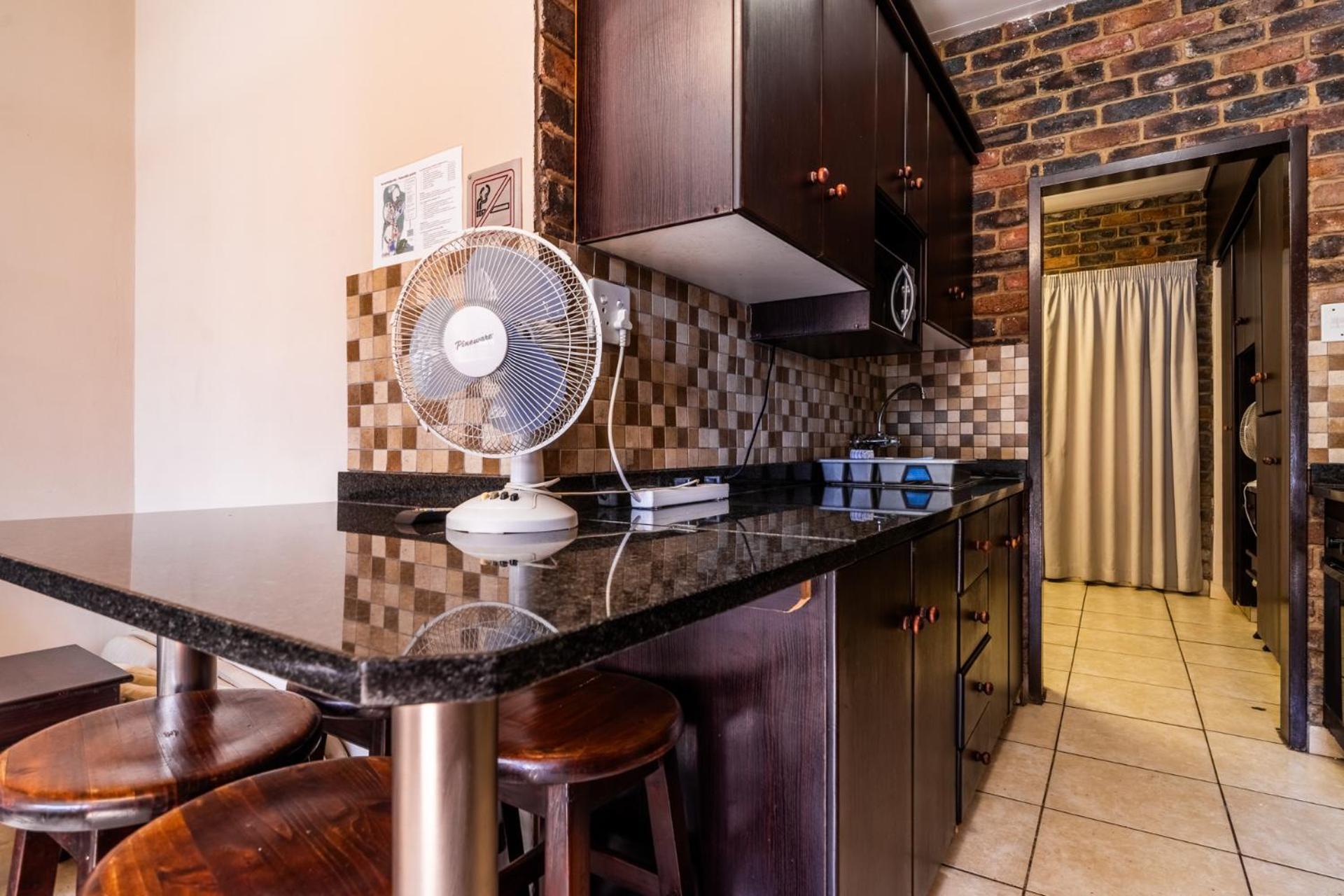 Atkv Klein-Kariba Hotel Bela-Bela Buitenkant foto