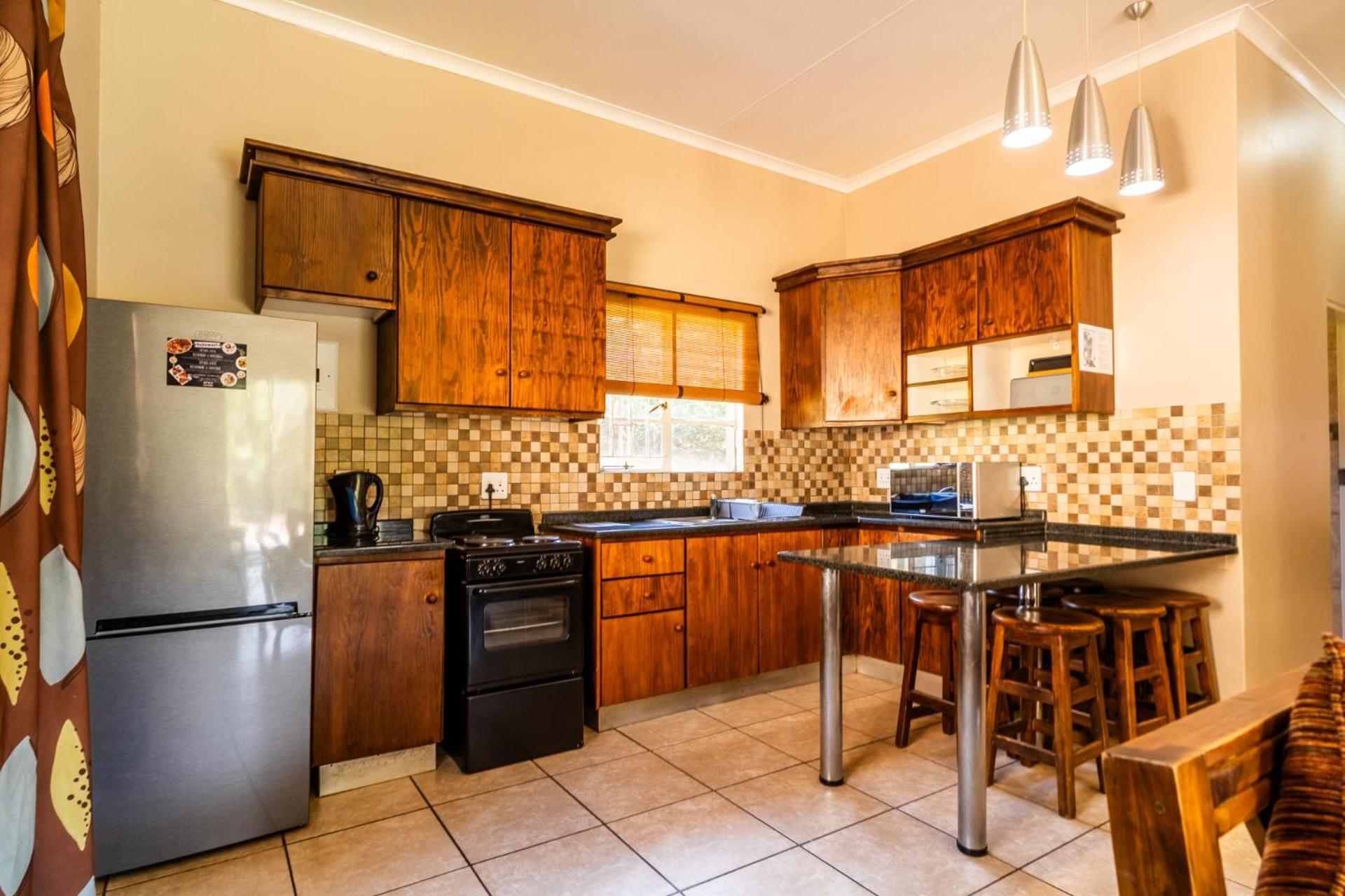 Atkv Klein-Kariba Hotel Bela-Bela Buitenkant foto