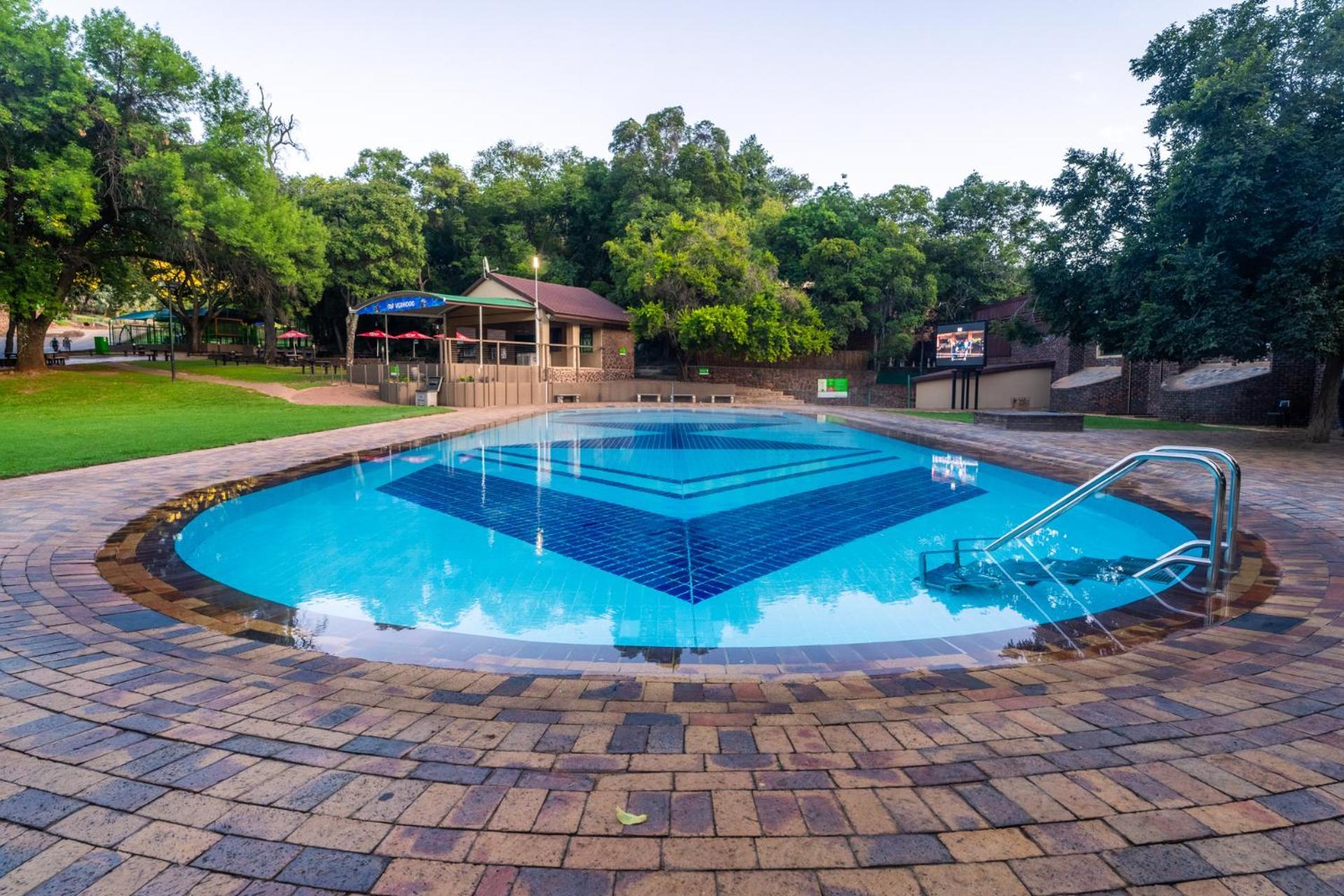 Atkv Klein-Kariba Hotel Bela-Bela Buitenkant foto